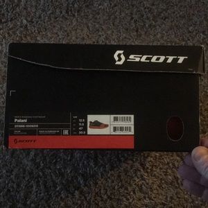 Men’s Running Shoes